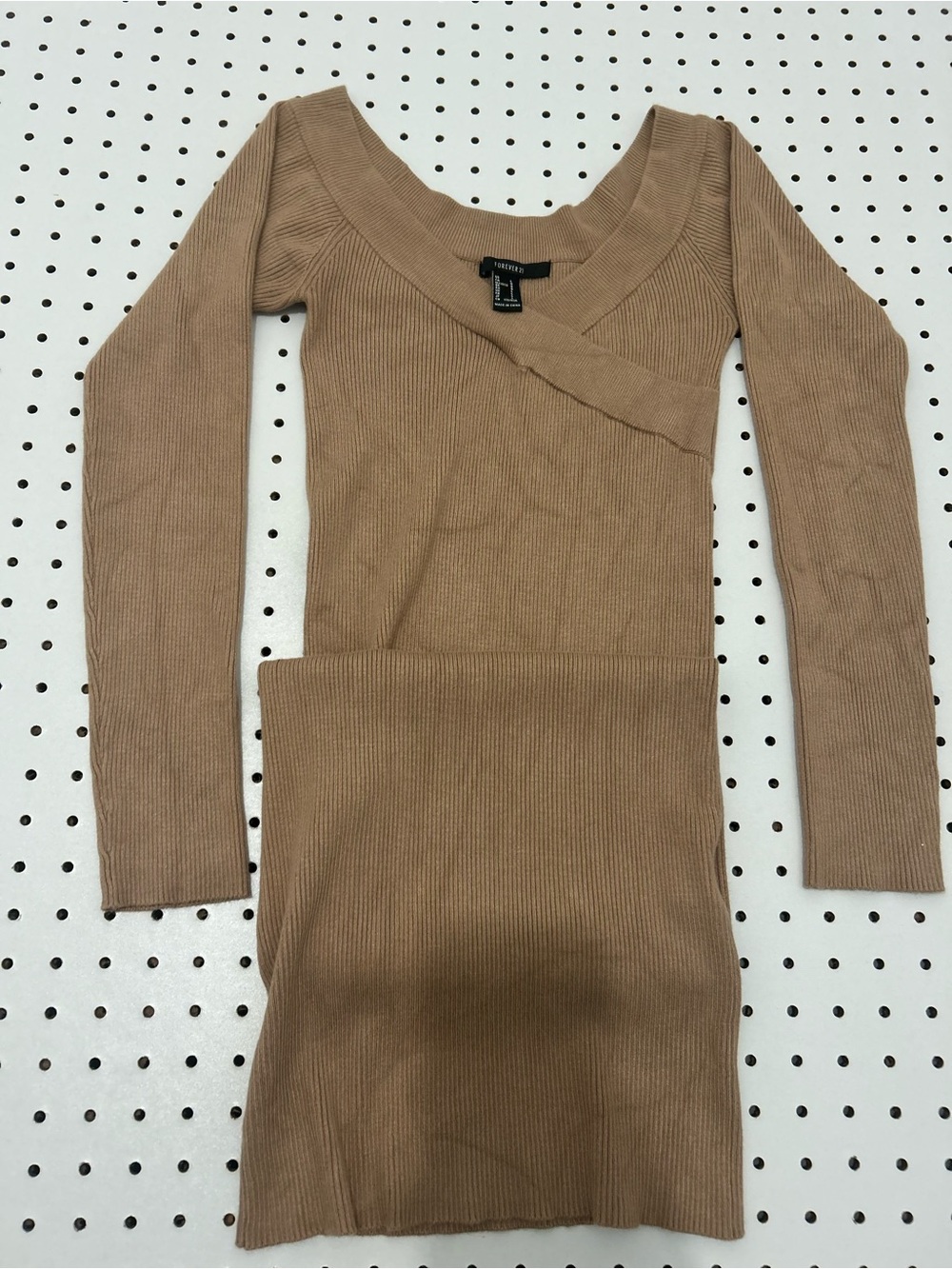 Forever 21 Ribbed Long Sleeve Scoop-Neck Dress in Tan